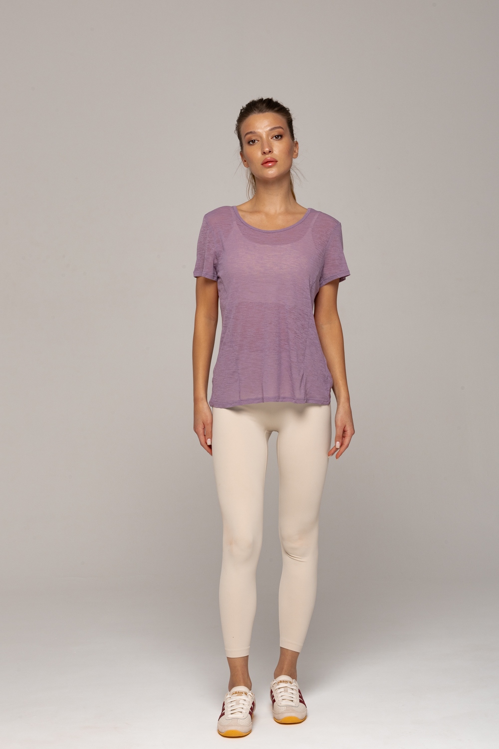 Спортивная футболка