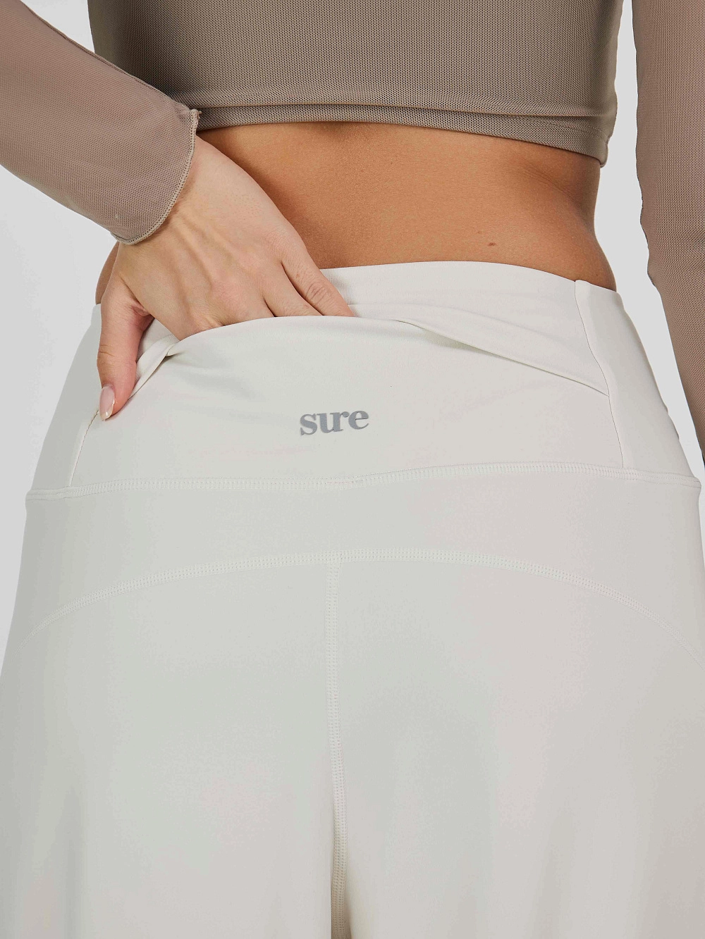Брюки широкие на резинке с карманом на поясе сзади - 6 